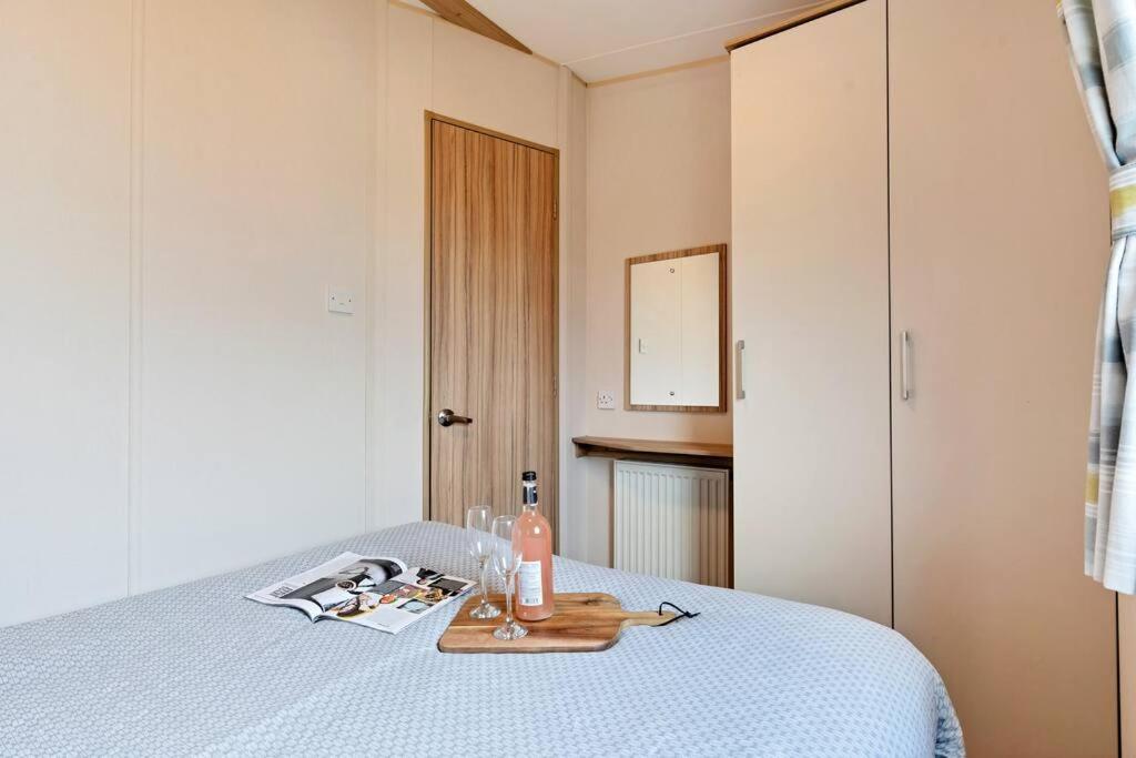 Tattershall Lakes: Sally'S Superior Stay Esterno foto