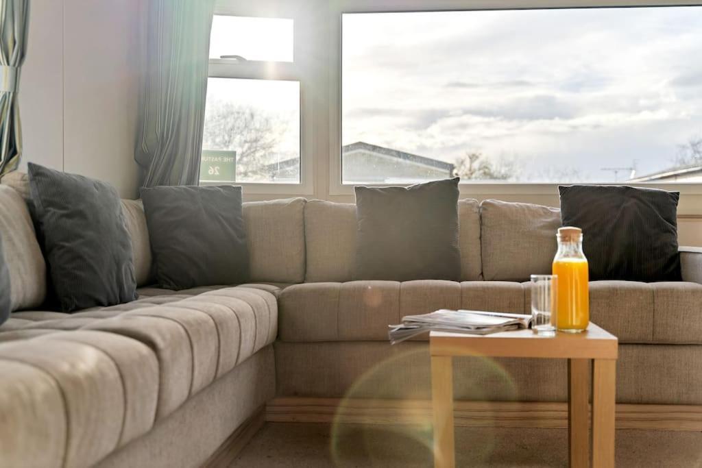 Tattershall Lakes: Sally'S Superior Stay Esterno foto