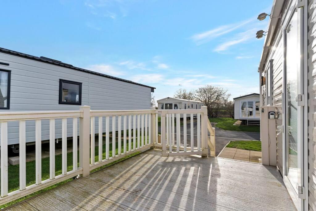 Tattershall Lakes: Sally'S Superior Stay Esterno foto