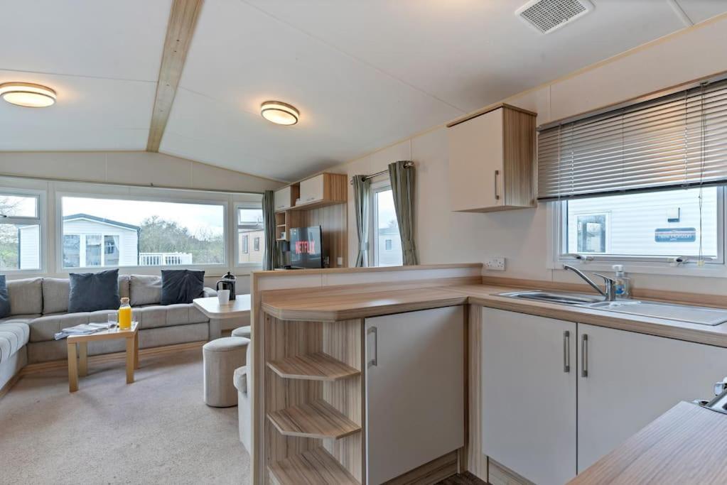 Tattershall Lakes: Sally'S Superior Stay Esterno foto
